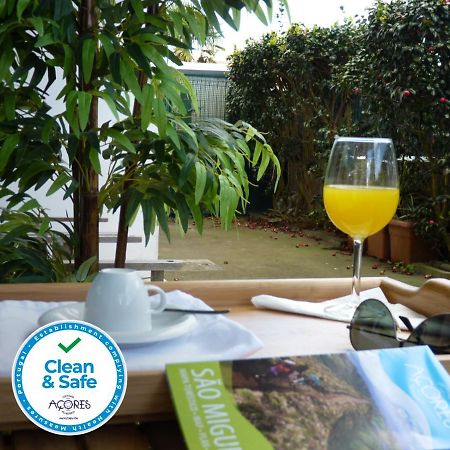 Azores Holidays House -B&B - Suites - Self Check-In Keyboard 蓬塔德尔加达 外观 照片