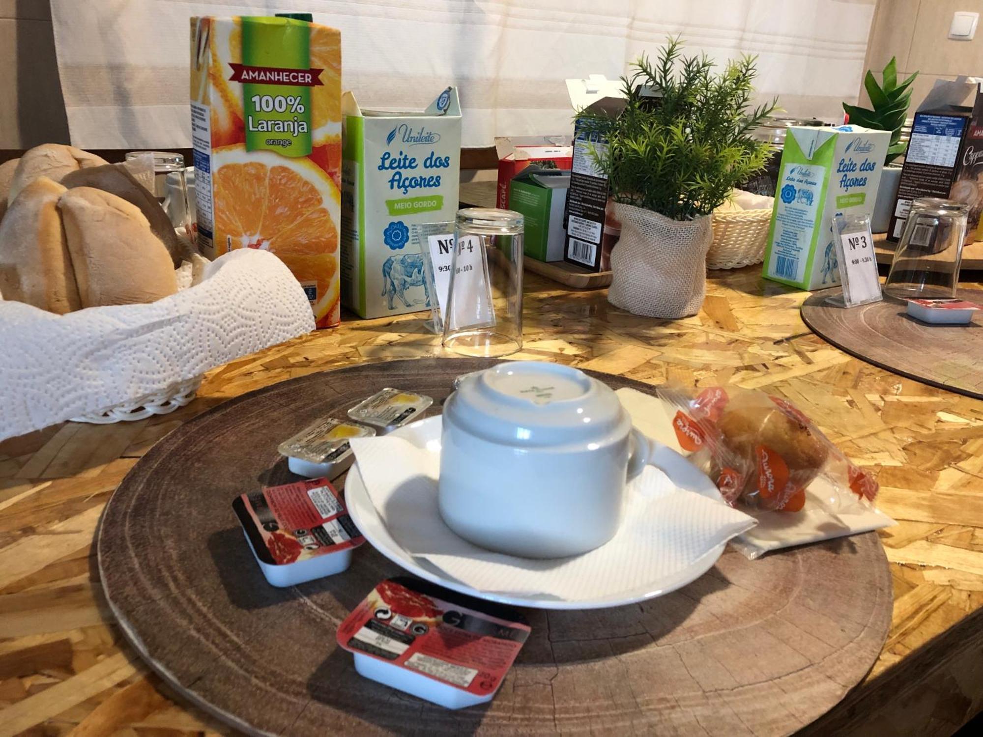Azores Holidays House -B&B - Suites - Self Check-In Keyboard 蓬塔德尔加达 外观 照片