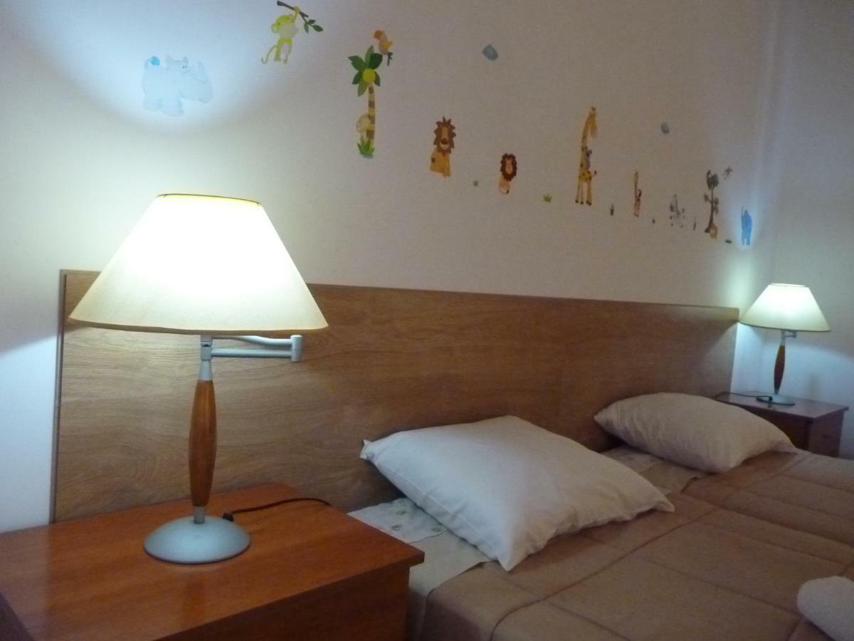 Azores Holidays House -B&B - Suites - Self Check-In Keyboard 蓬塔德尔加达 外观 照片